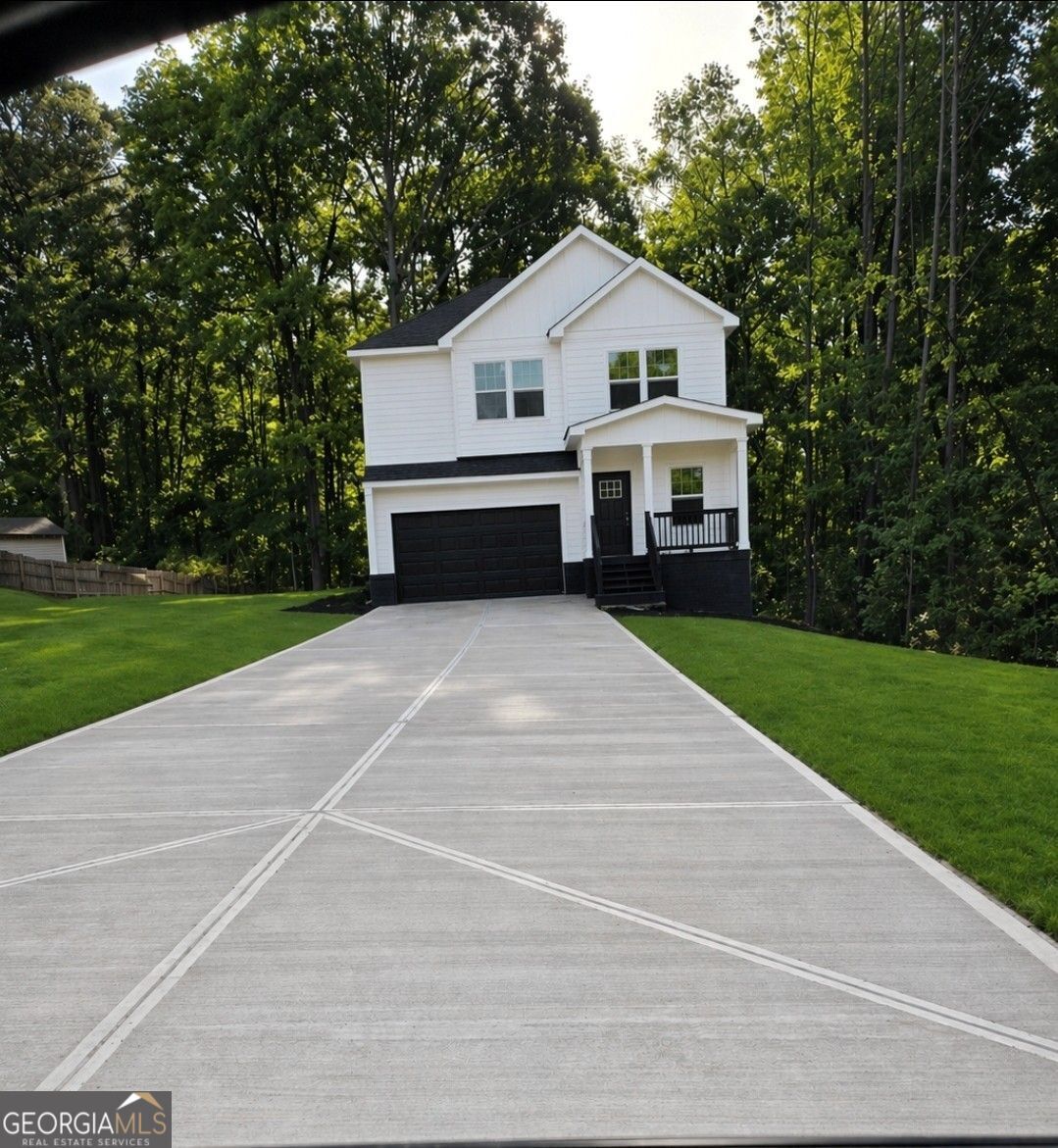 Property Photo: 131 Forest Place GA 30281