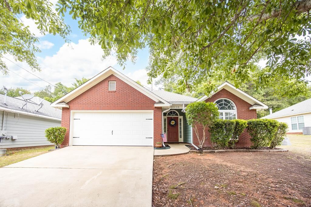 Property Photo:  2510 Alpha Drive  AL 36867 