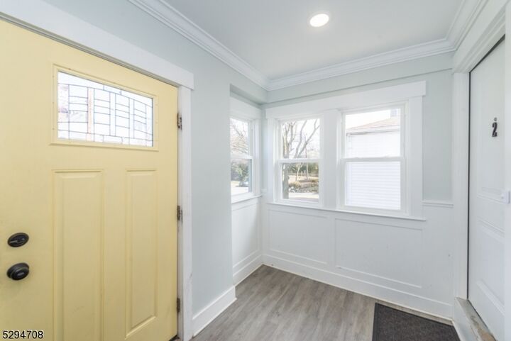 Property Photo:  12 Grove Ter 1  NJ 07042 