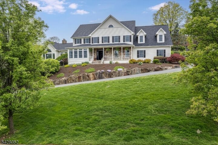 Property Photo:  17 Spencer Dr  NJ 07960 