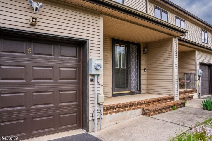 Property Photo:  5 Elm Ter  NJ 08822 