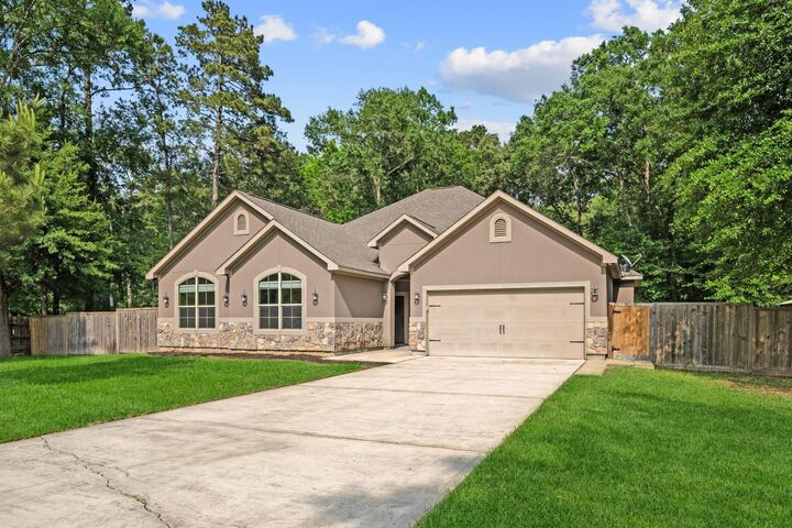 Property Photo:  17111 Paluxy Court  TX 77372 