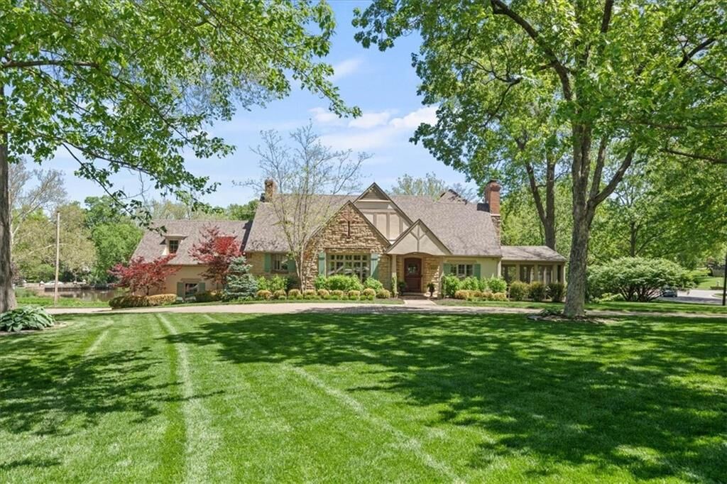 Property Photo:  6331 Ensley Lane  KS 66208 