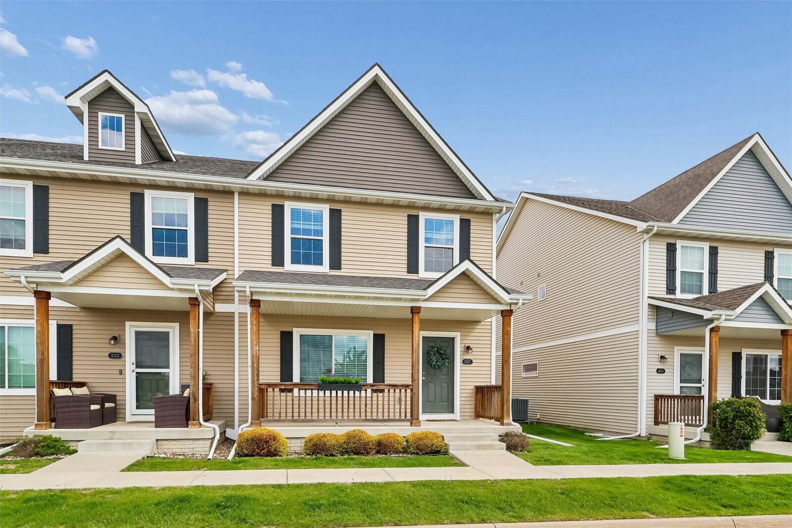 Property Photo:  537 Kingston Avenue  IA 50211 