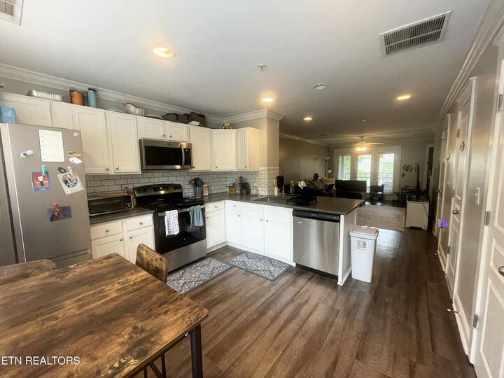 Property Photo:  3950 Cherokee Woods Way 210  TN 37920 