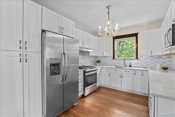 Property Photo:  281 Marietta Avenue  NY 10532 