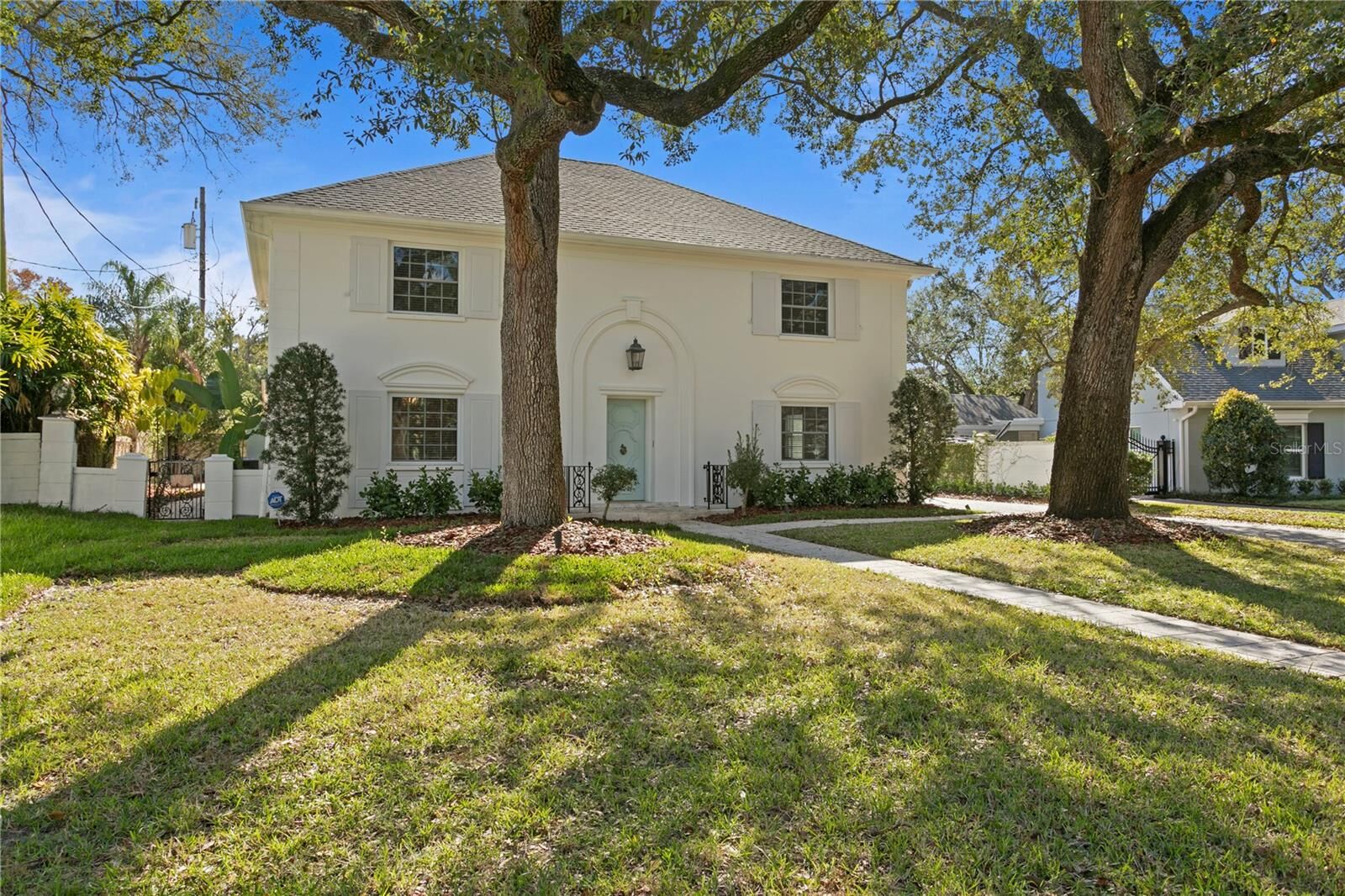 Property Photo:  4704 W Brookwood Drive  FL 33629 