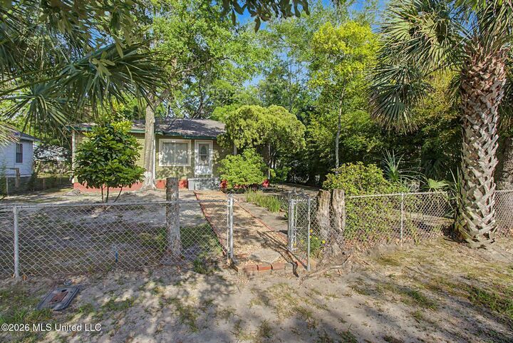 Property Photo:  166 Violet Street  MS 39531 