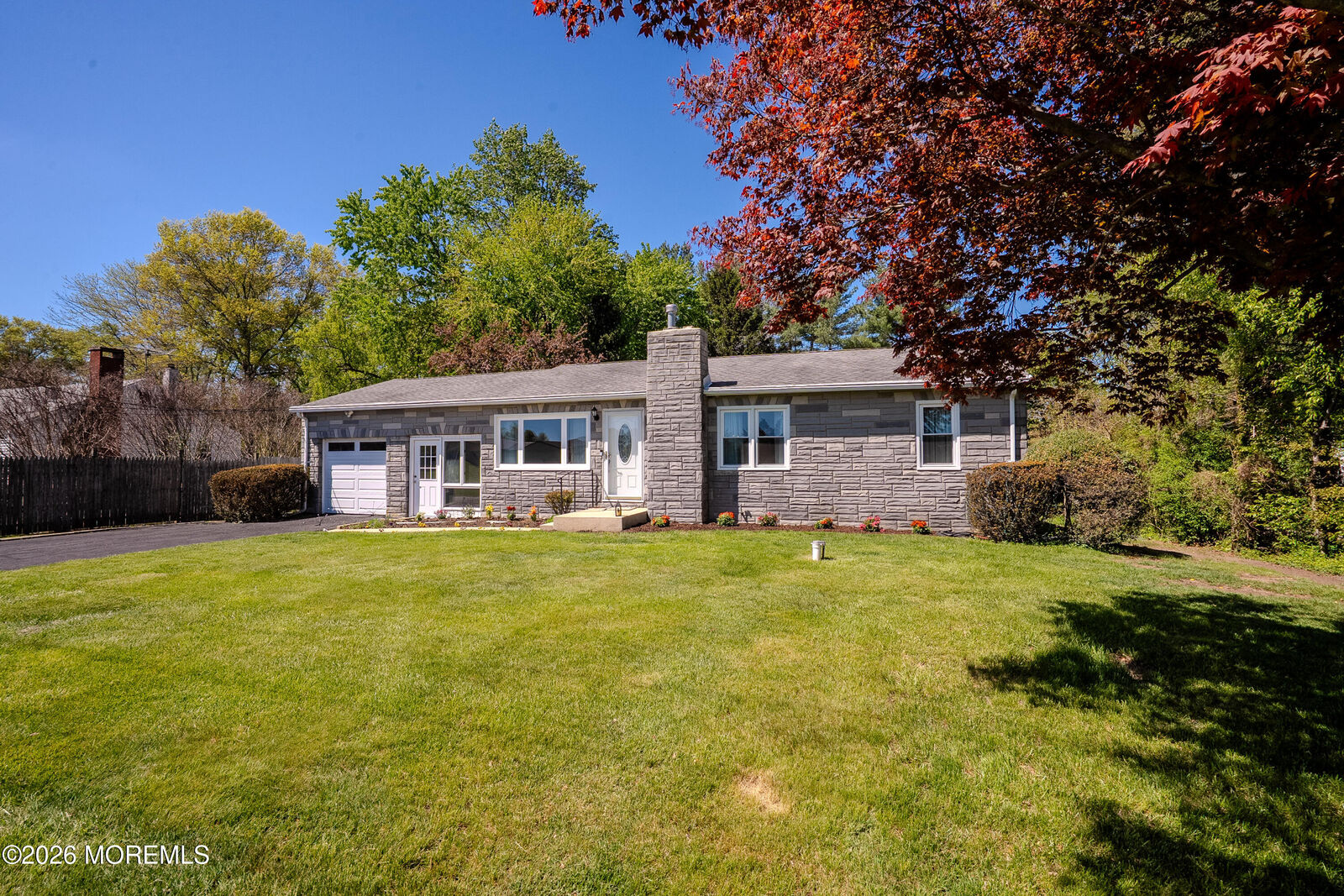 Property Photo:  172 Ellisdale Road  NJ 08501 
