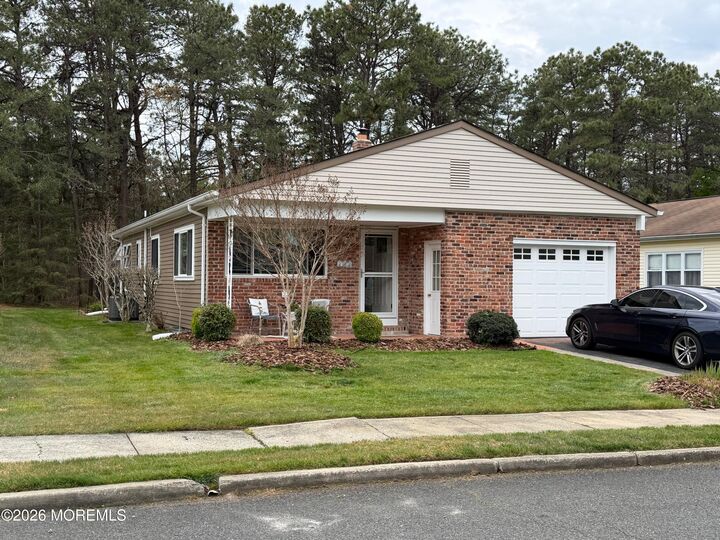Property Photo:  75 Chesterfield Lane  NJ 08757 