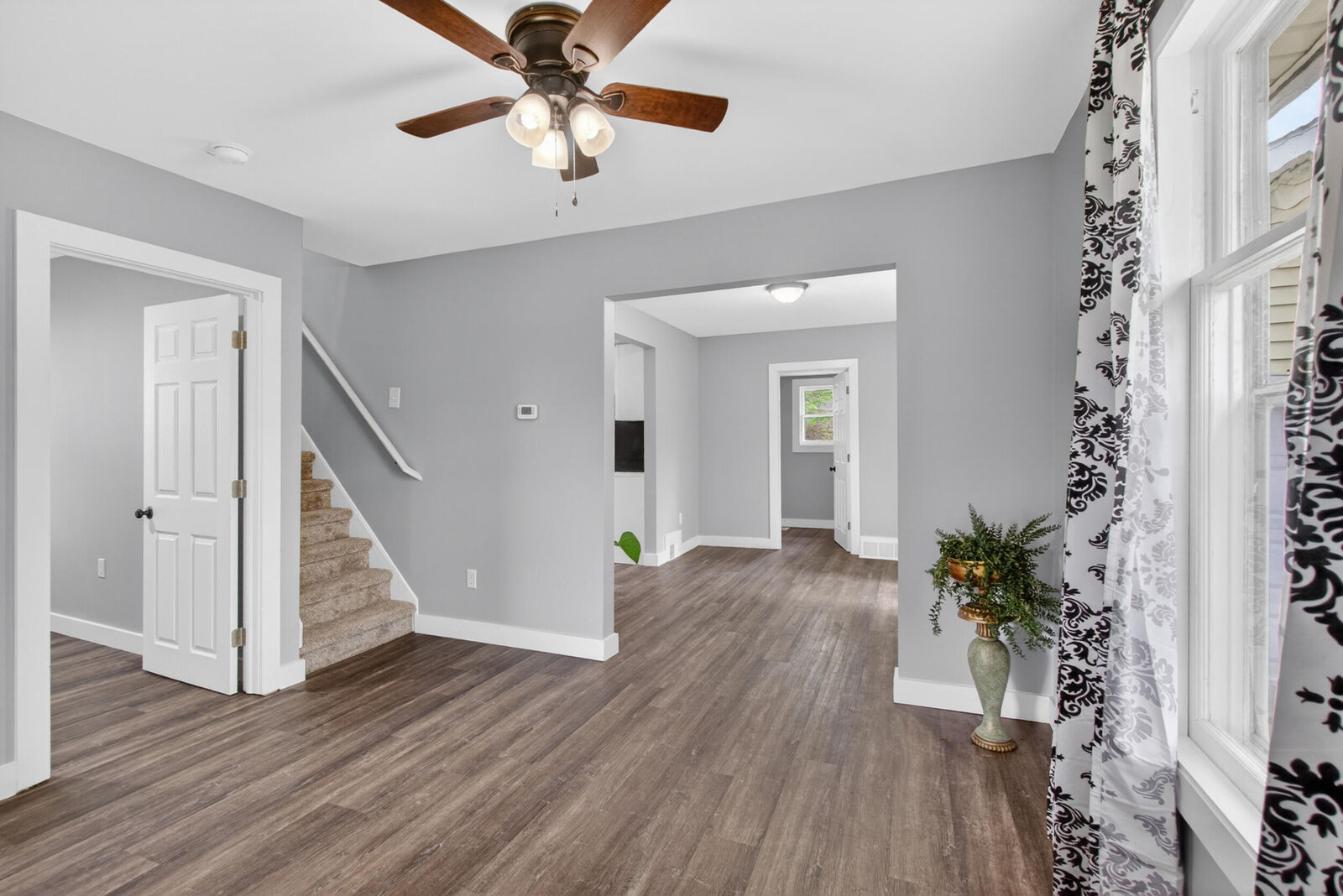 Property Photo:  613 Hallett Street  MI 49202 