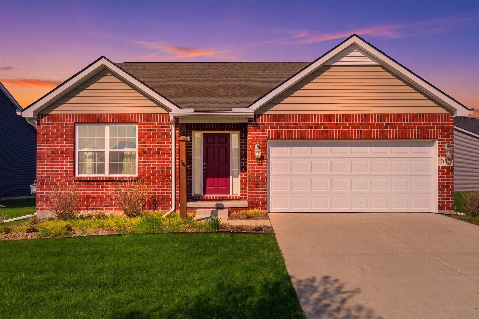 Property Photo:  7062 Creekway Court  MI 48197 