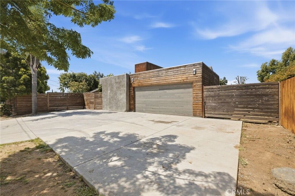 Property Photo:  196 Santa Clara Drive  CA 92083 