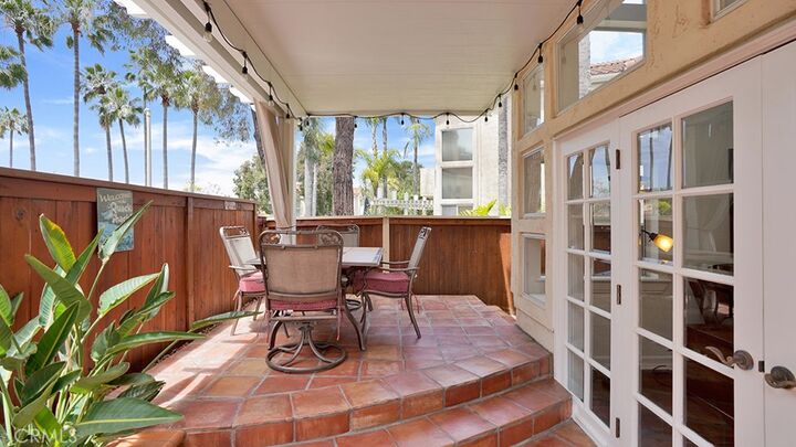 Property Photo:  213 Via Presa  CA 92672 
