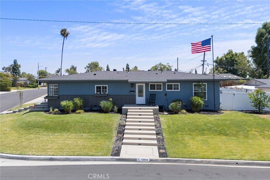 Property Photo:  13804 El Espejo Rd  CA 90638 