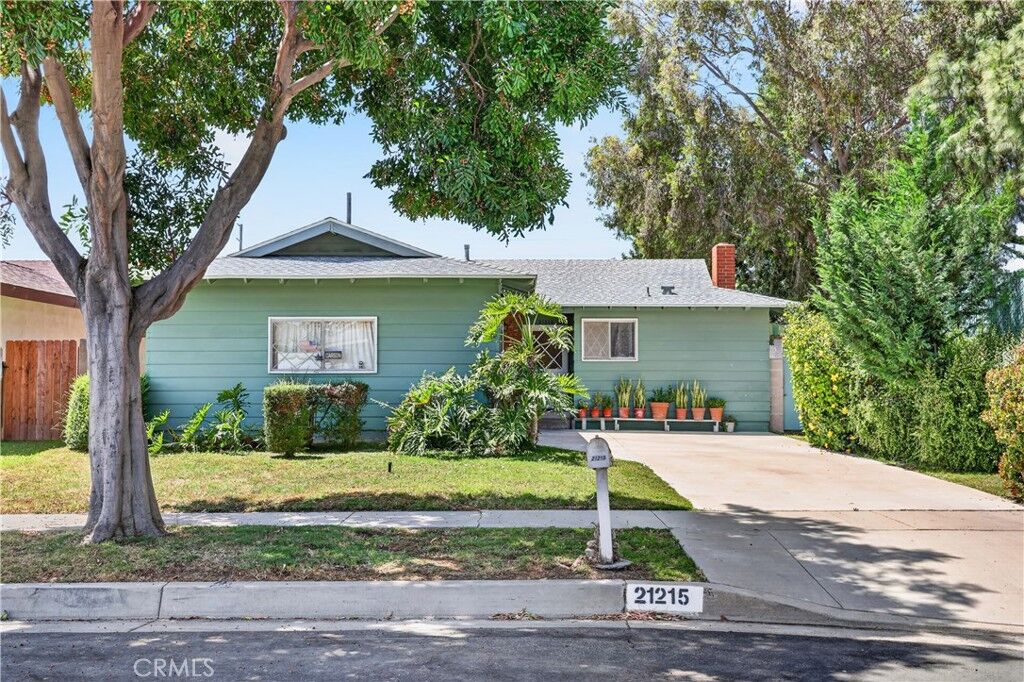Property Photo:  21215 Pontine  CA 90745 