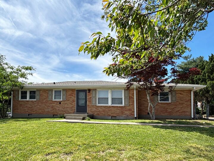 Property Photo:  850 Glendale Dr  TN 37043 