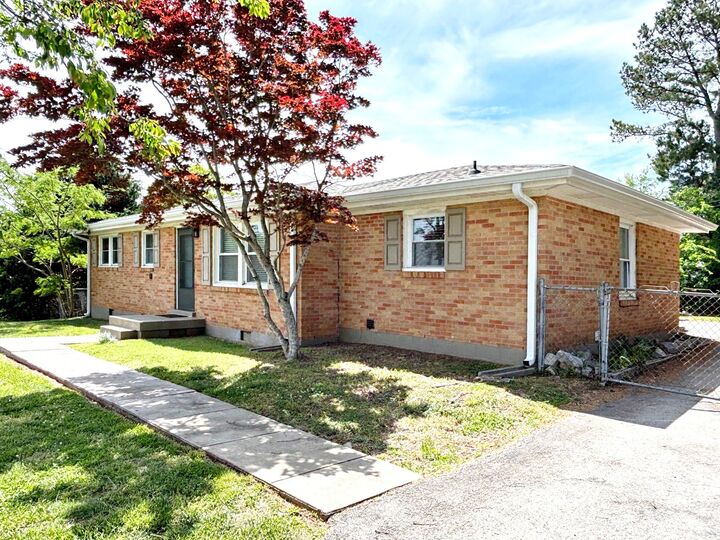 Property Photo: 850 Glendale Dr TN 37043