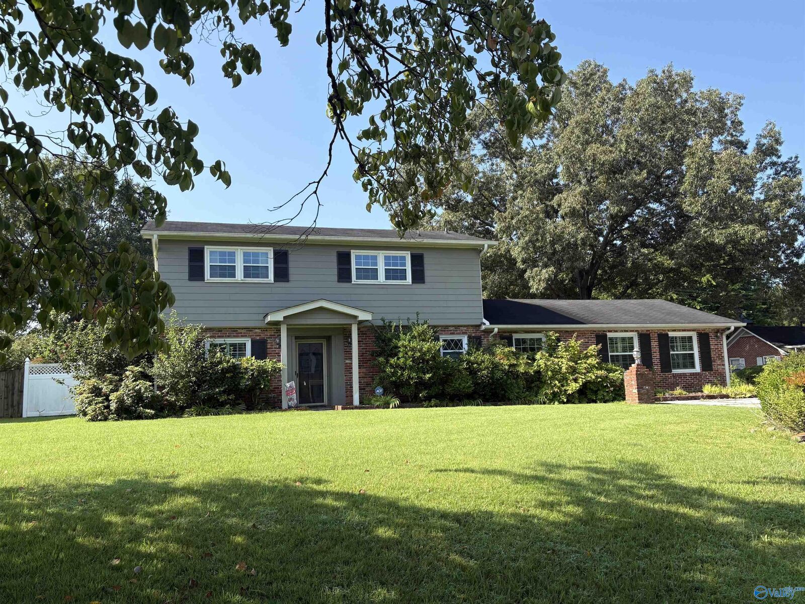 Property Photo:  2607 13th Street  AL 35601 