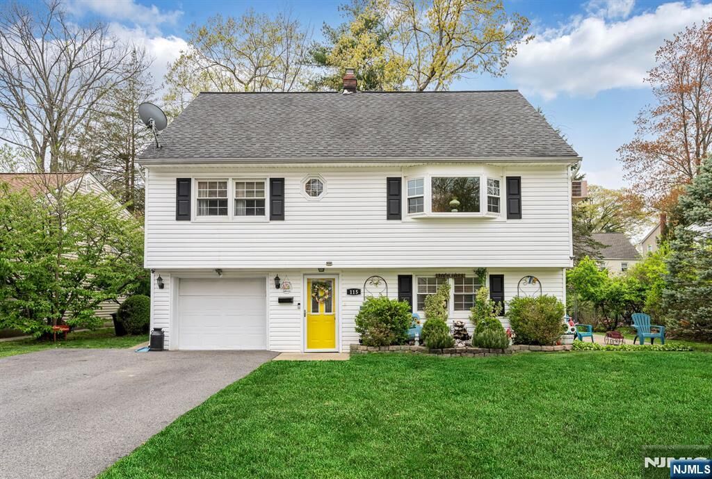 Property Photo:  115 Claremont Terrace  NJ 07470 