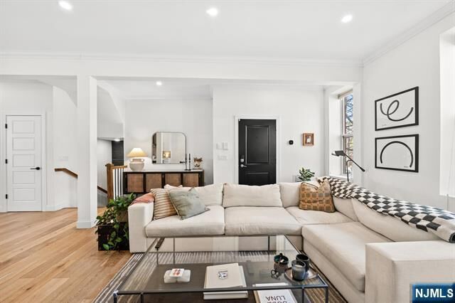 Property Photo:  966 Summit Avenue 1  NJ 07307 