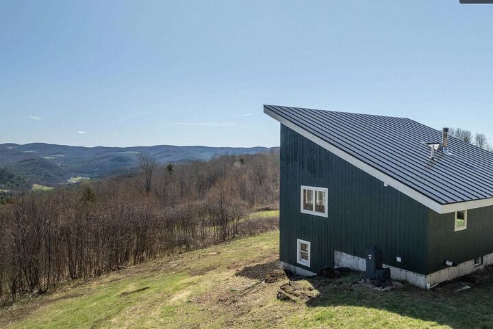 Property Photo:  167 Ward Hill Road  VT 05077 