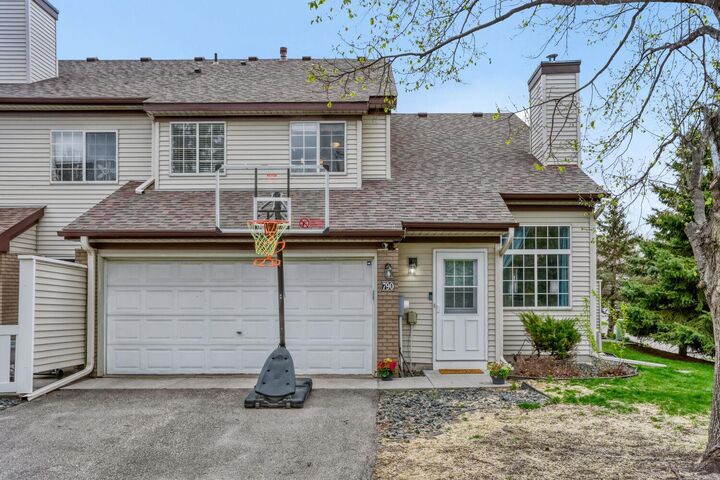 Property Photo:  790 County Road F W 66  MN 55126 