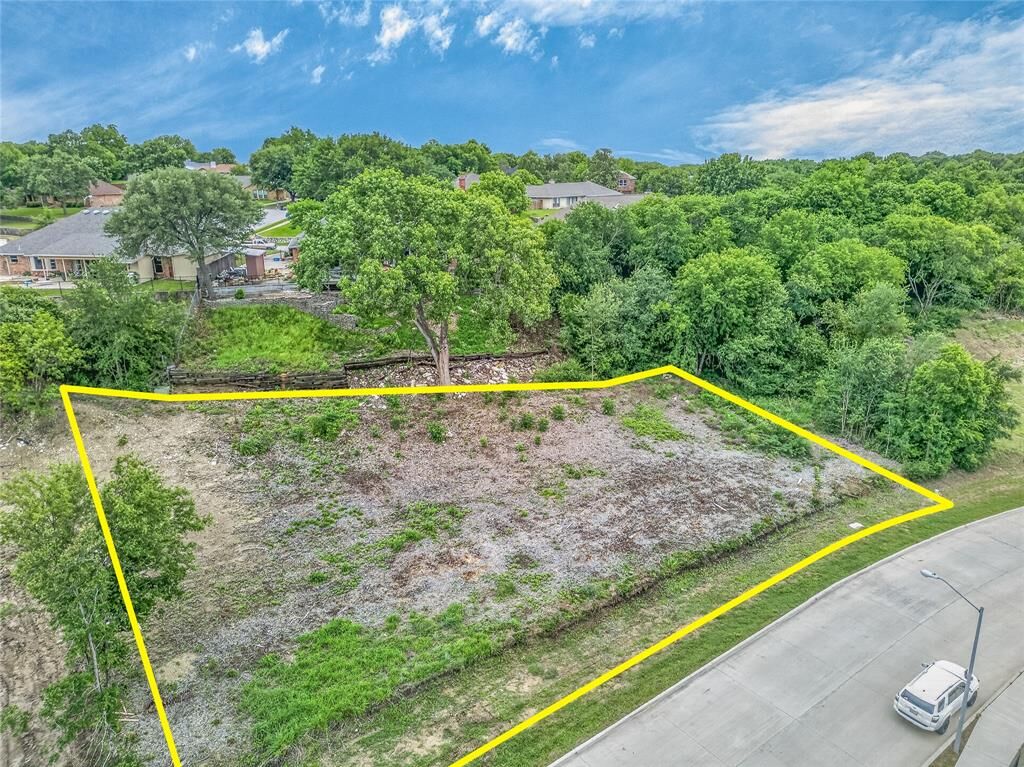 Property Photo:  738 Sterling Drive  TX 76126 