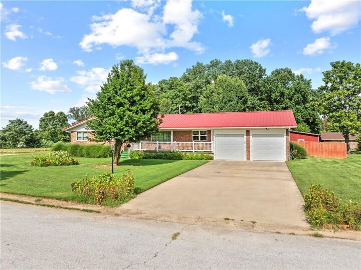 Property Photo:  89 Creekview Road  AR 72601 
