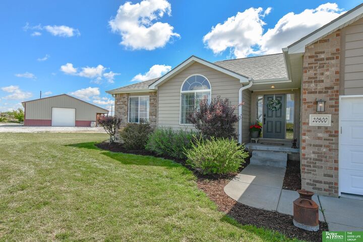 Property Photo:  20500 SW Hollow Court  NE 68404 