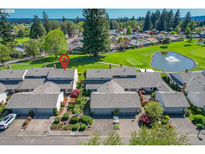 Property Photo:  9430 SW Lakeside Dr  OR 97224 
