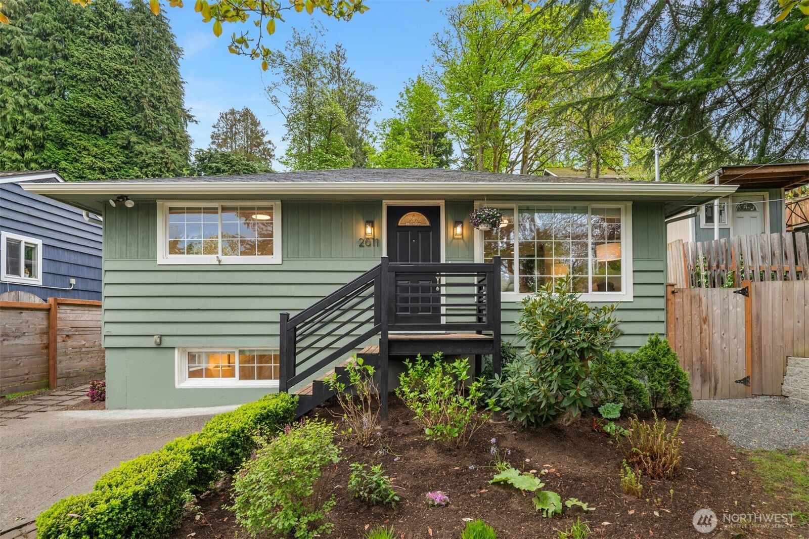 Property Photo:  2011 NE 97th Street  WA 98115 