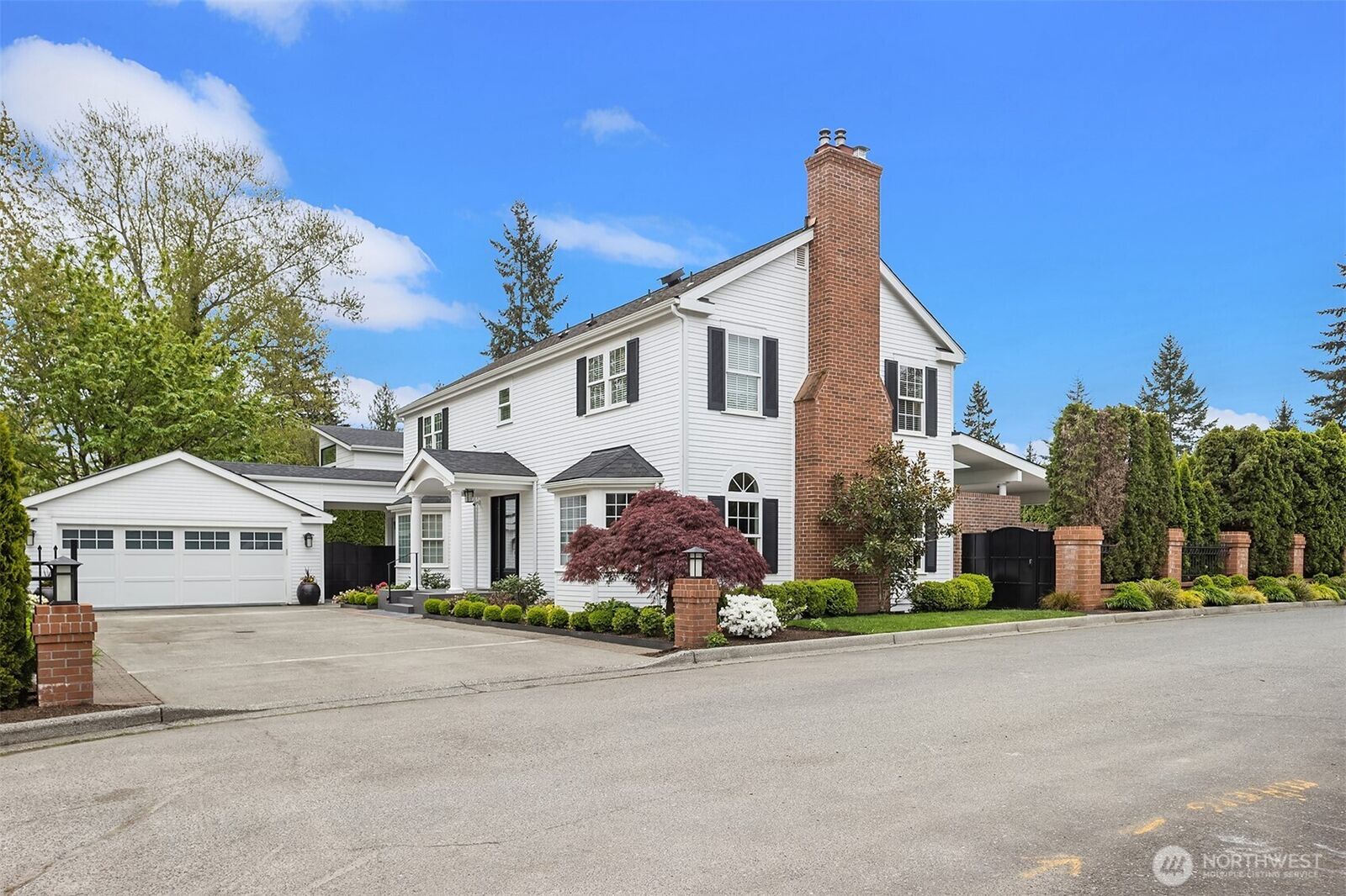 Property Photo:  5230 NE 75th Street  WA 98115 