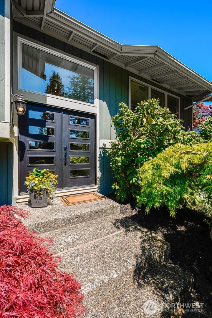 Property Photo:  8910 NE 195th Street NE  WA 98011 