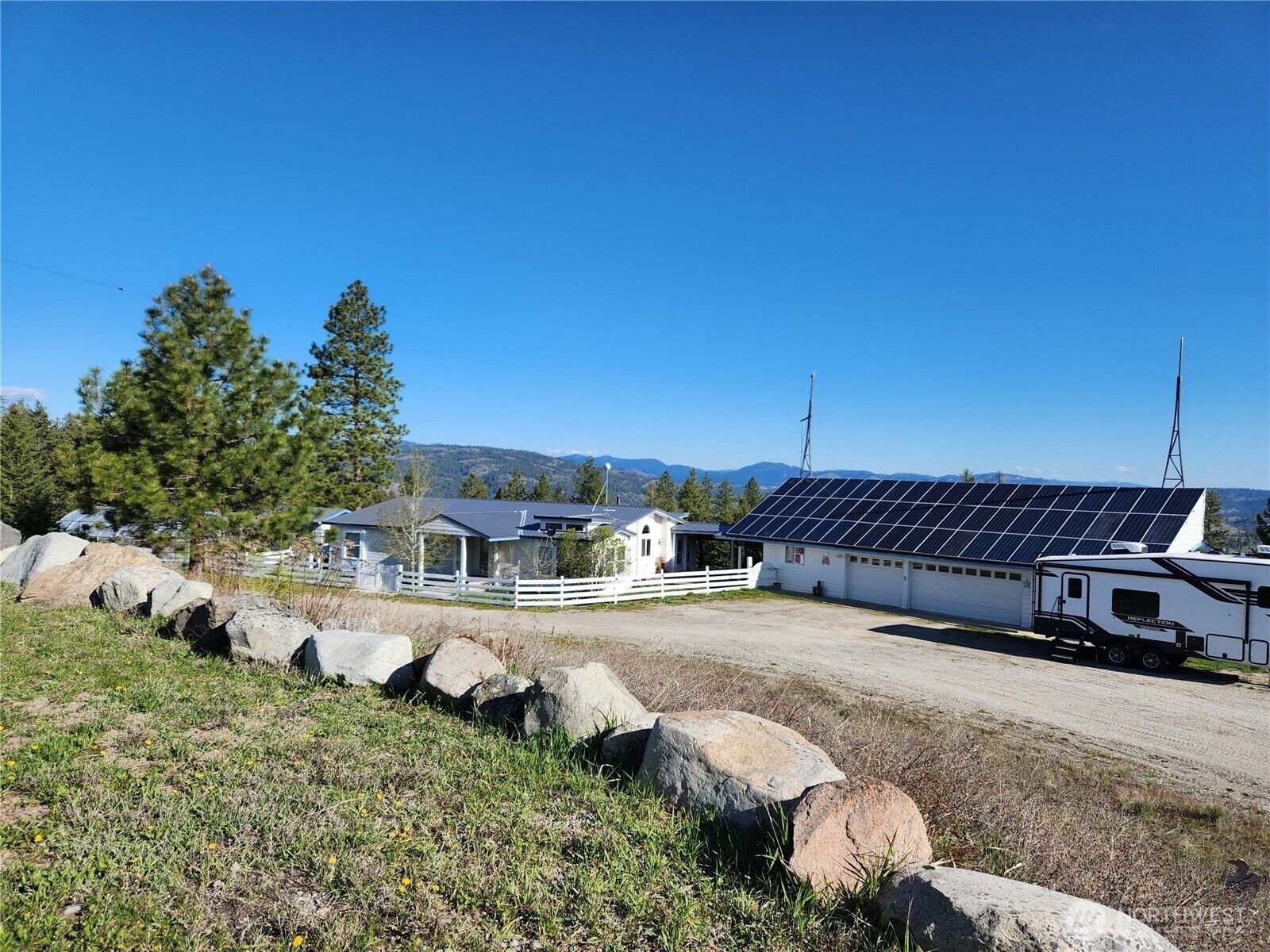 Property Photo:  83  Burbank Place  WA 99166 