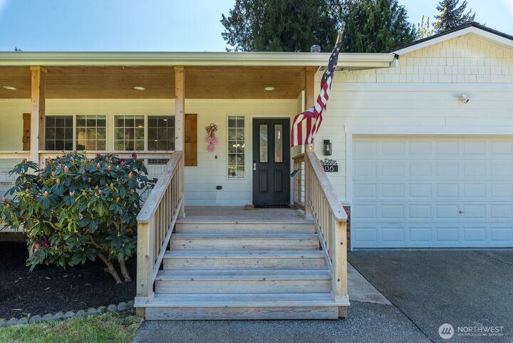 Property Photo:  2506  256th Street NW  WA 98292 