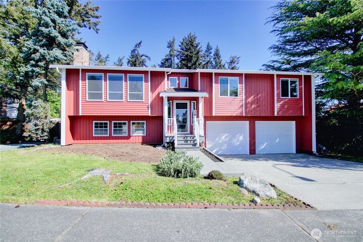 Property Photo:  1120 SW 8th Avenue  WA 98277 