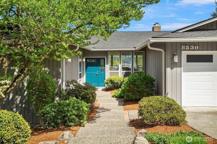 Property Photo:  8530  54th Avenue NE  WA 98115 
