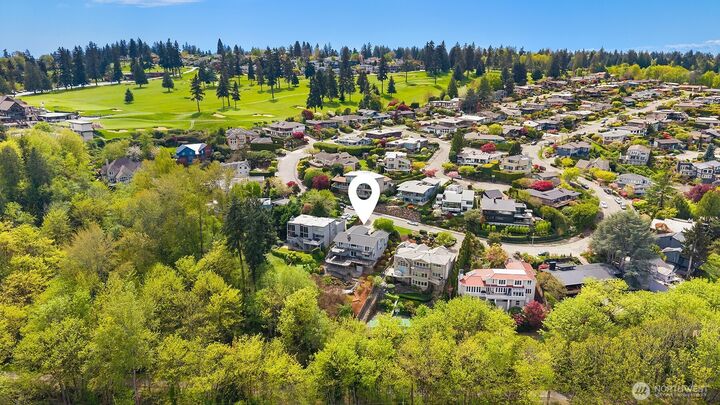 Property Photo:  8530  54th Avenue NE  WA 98115 