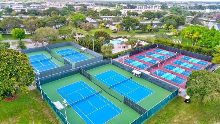 Property Photo:  3204 Portofino Point B4  FL 33066 