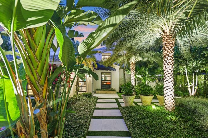 Property Photo:  1227 Southways Street  FL 33483 