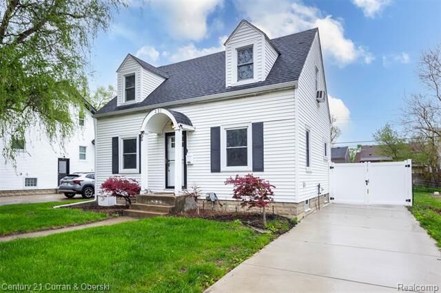 Property Photo:  231 Academy Street  MI 48220 