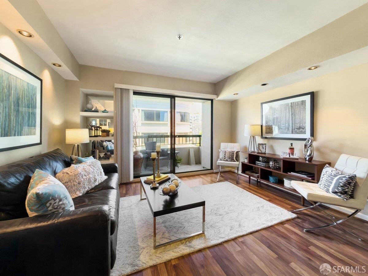 Property Photo:  601 Van Ness Avenue 411  CA 94102 