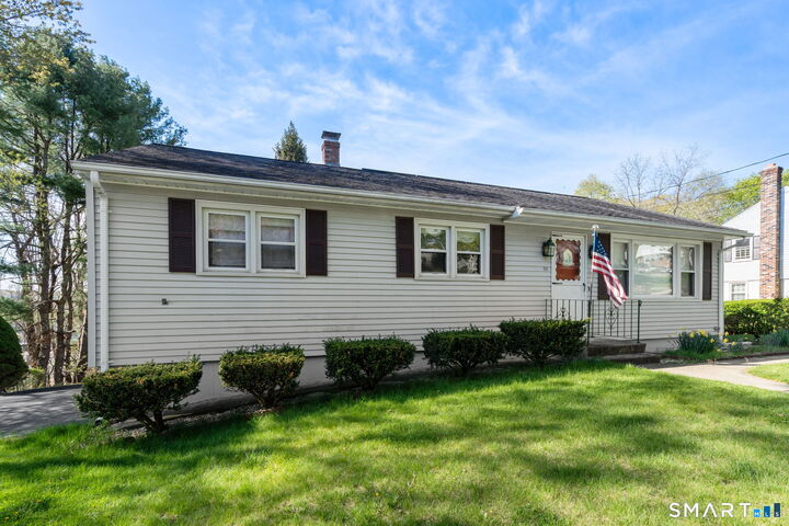 Property Photo:  20 Cedar Lane  CT 06382 