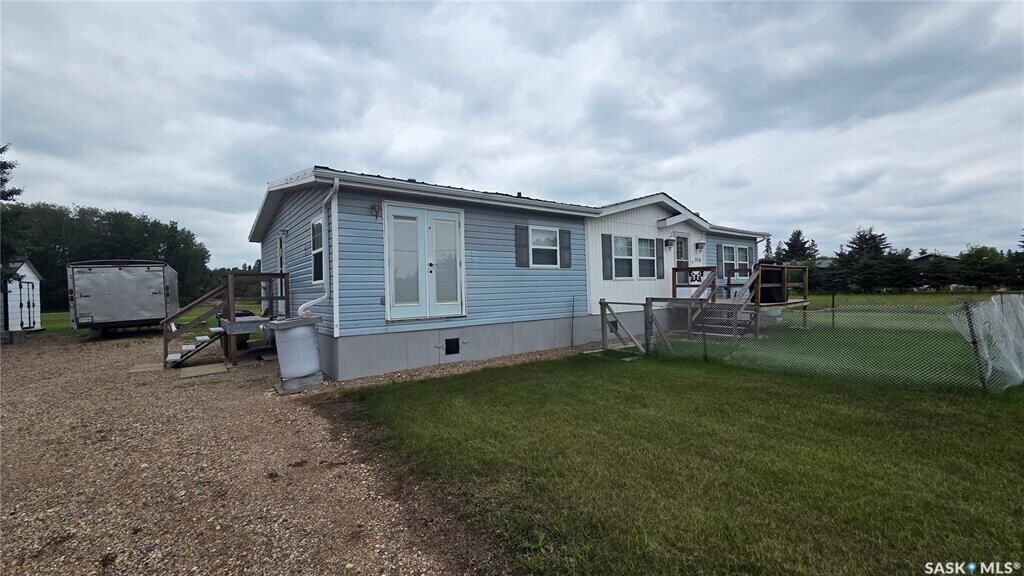 Property Photo: 316 1st Street W SK S0E 0B0