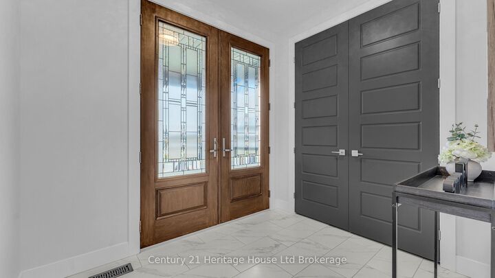 Property Photo:  1411 Sandbar Street  ON N6G 0V4 