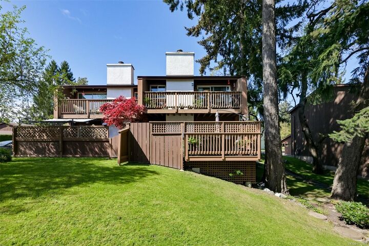 Property Photo: 933 Admirals Rd #13 BC V9A 2P1
