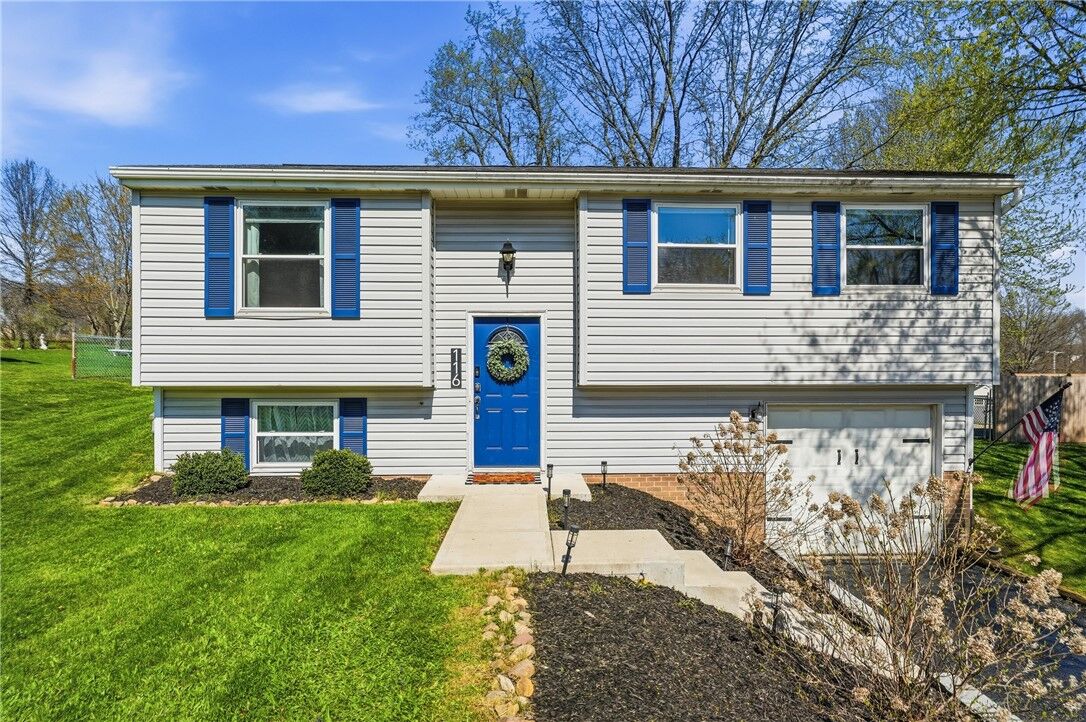 Property Photo:  116 Partridge Run Rd  PA 15044 