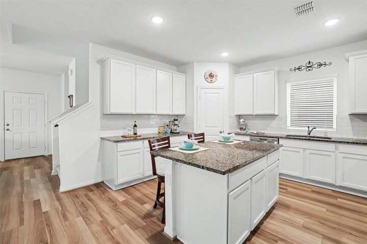 Property Photo:  125 Shenandoah Drive  TX 78640 