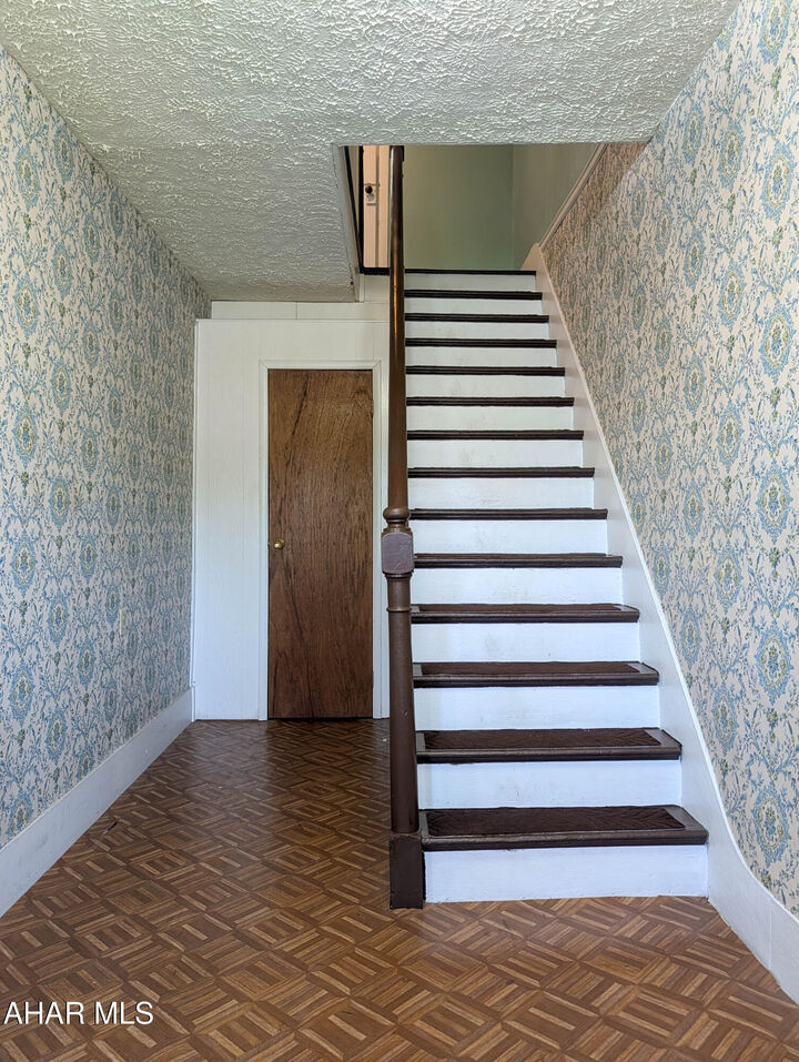 Property Photo:  9969 Lincoln Highway  PA 15537 